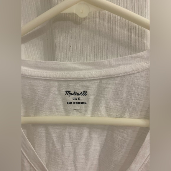 Madewell White v-neck tee - Picture 2 of 3